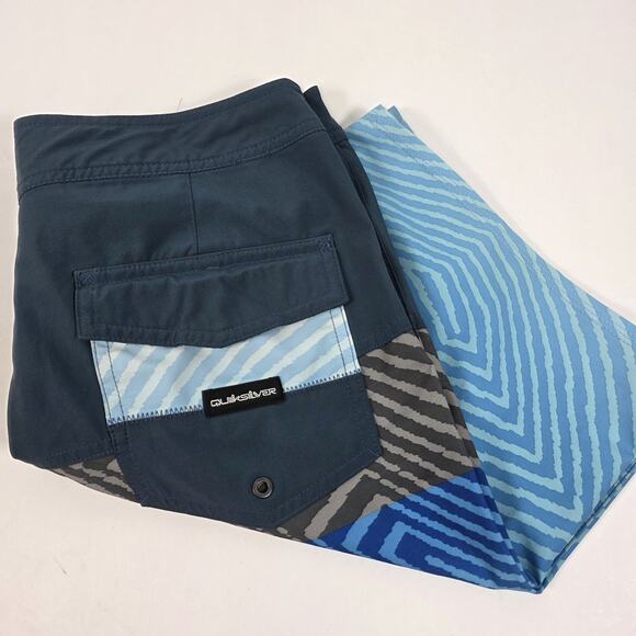 Quiksilver Men's S 30 Boardshorts Highline Straight Leg Swimming Trunk Shorts - Picture 3 of 7